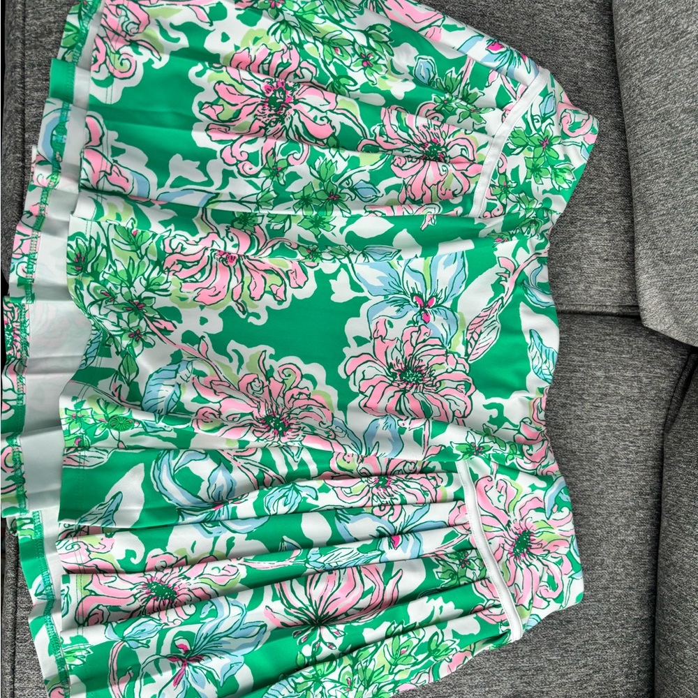 Lilly Pulitzer Luxletic Skort Floral Green and Pink Women's Skirt - Picture 2 of 4